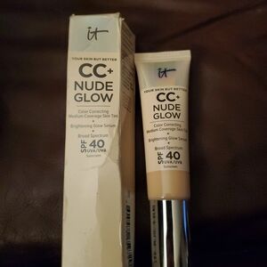 IT Cosmetics CC+ Nude Glow Foundation SPF 40 -Color: Fair Porcelain.